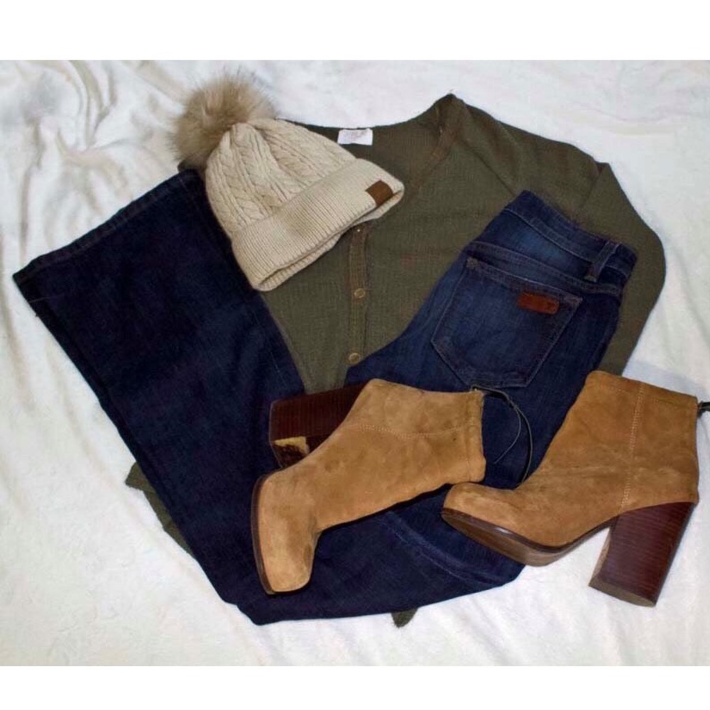 Joe’s visionarie Flare Jeans! 24! Brand new! SALE